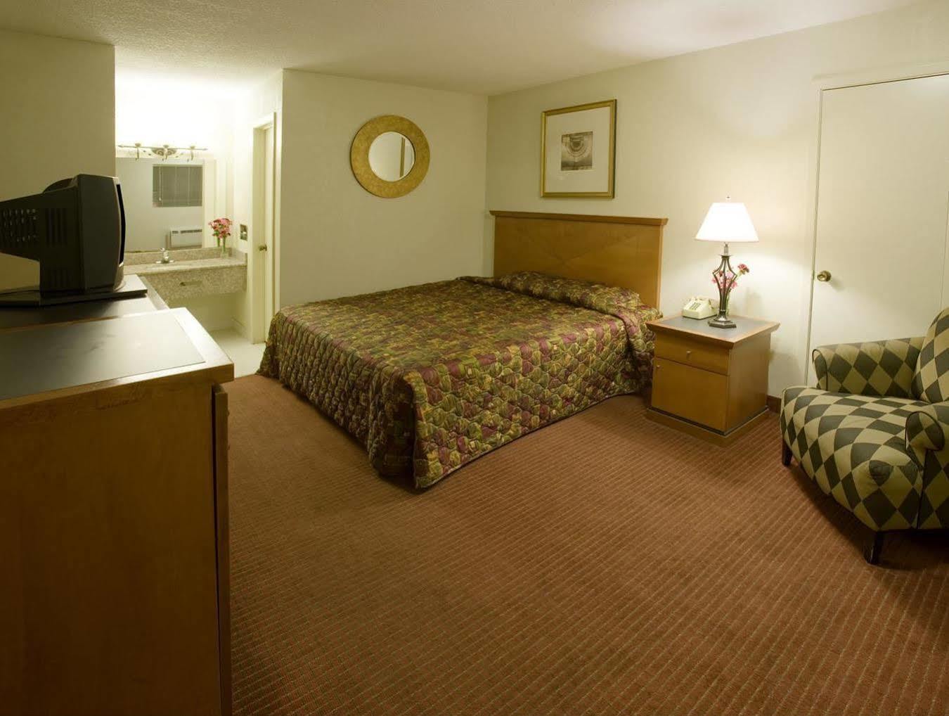 Americas Best Value Inn - Edna Eksteriør bilde